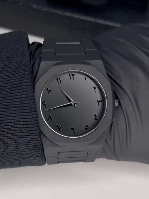 Black Aura Quartz Watch β Sleek & Lightweight Analog Timepiece for Men